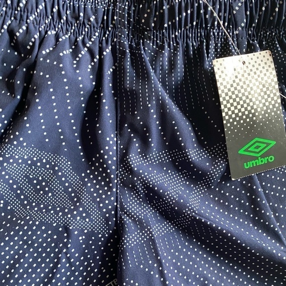 Umbro, Boys, Shorts, Navy, Size Small 6/7 NWT - Picture 3 of 14